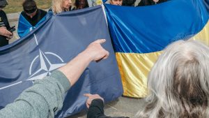 „Reichen die Kriegsziele Russlands über die Ukraine hinaus, Herr Varwick?“ — der Freitag