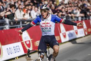 Evenepoel triumphiert beim Amstel Gold Race