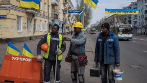 Ukrainische Männer im Krieg gefallen